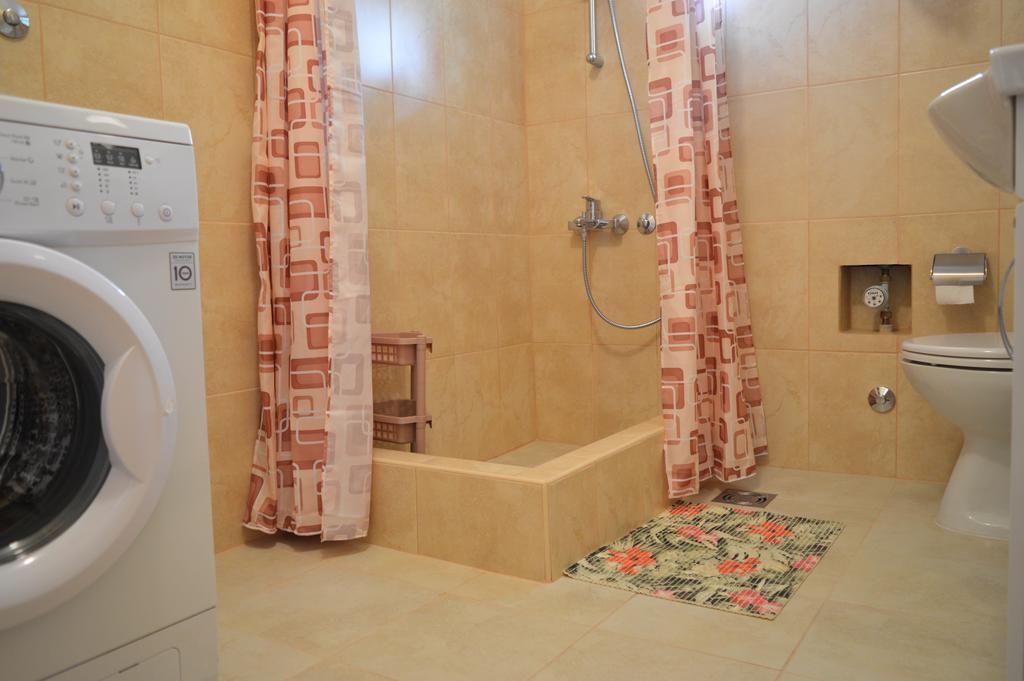 Apartment Sunny Бар Екстериор снимка