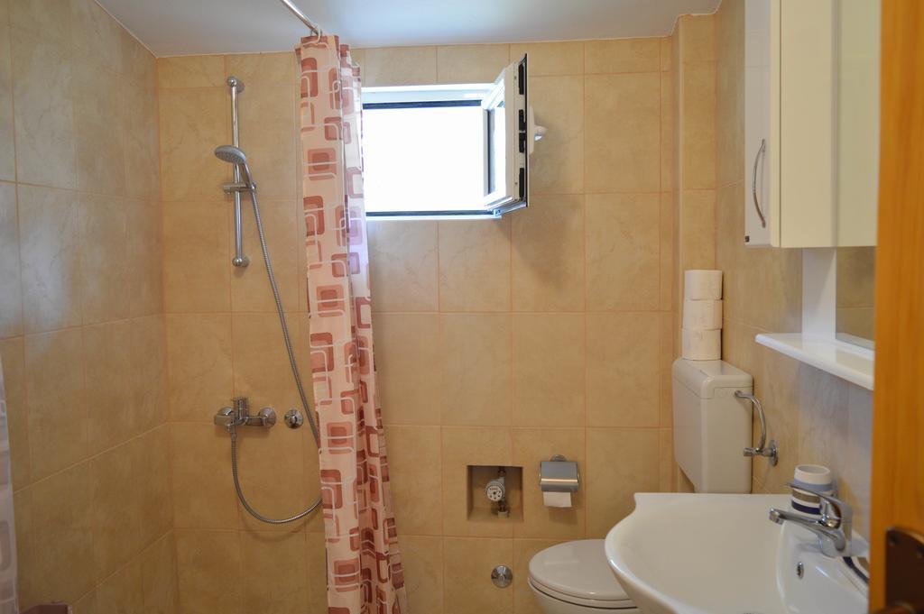 Apartment Sunny Бар Екстериор снимка